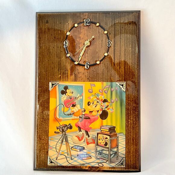 Vintage Handmade Minnie Mouse Wood Plaque Clock - Picture 2 of 9